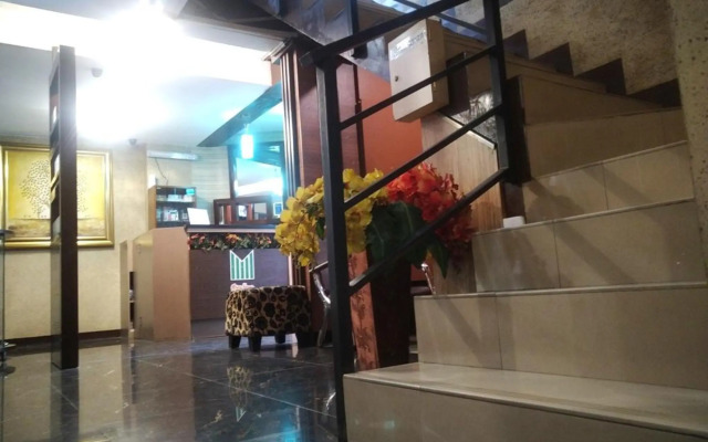 Mine Home Hotel Cihampelas