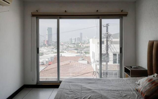 Beautiful Townhouse near San Pedro 5 min away