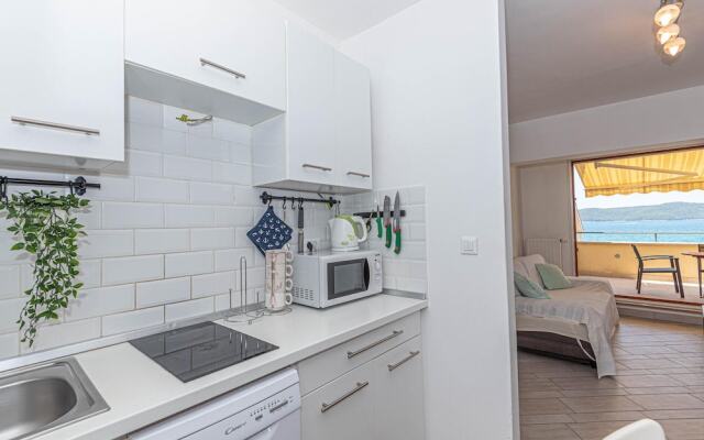 Beautiful Apartment in Brodarica With Wifi and 1 Bedrooms