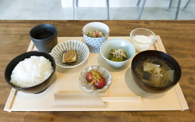 Hostel Yuigahama & Soba Bar