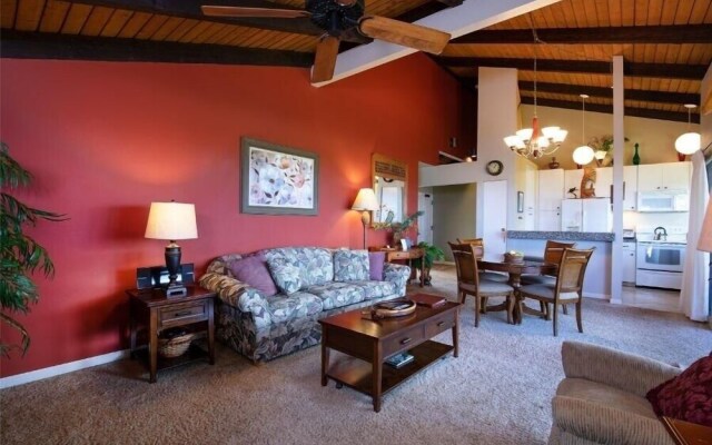 Wailea Ekolu, #312 1 Bedroom Condo by RedAwning
