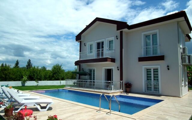 Villa Binurhan