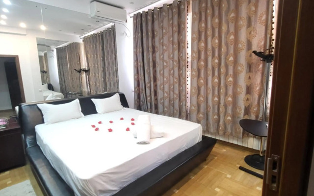 Ground Floor Mega Mall National Arena Monza