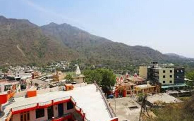 Tapasthali Hotel