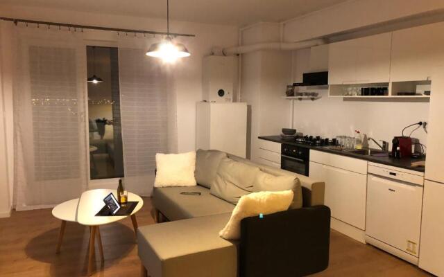 Chronos Apartment - Modern and Stylish