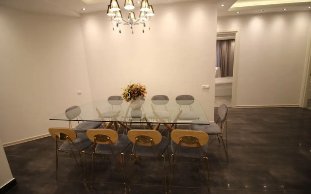 Maxela Rooms & Suites