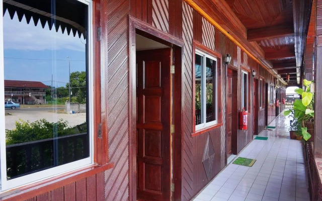Arung Hayat Sipadan Adventures Lodge