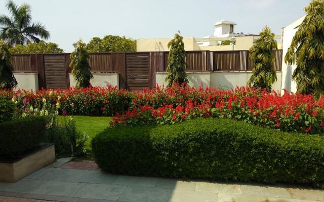 When In Gurgaon - Service Apartments Next to Artemis Hospital