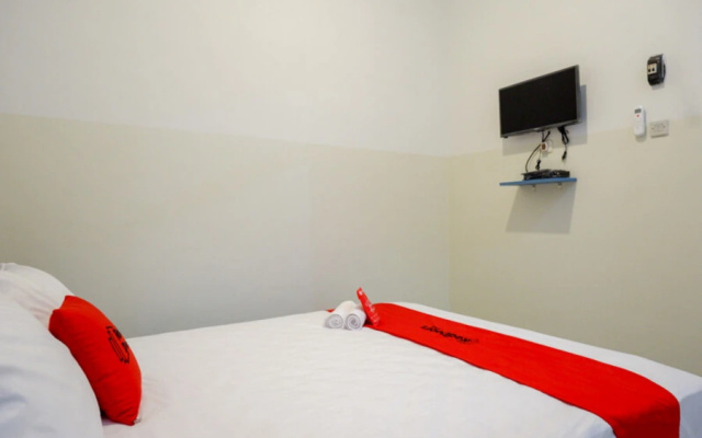 RedDoorz near Tamansari Shopping Center Salatiga