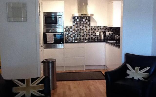 Flat 4 Summertown Court