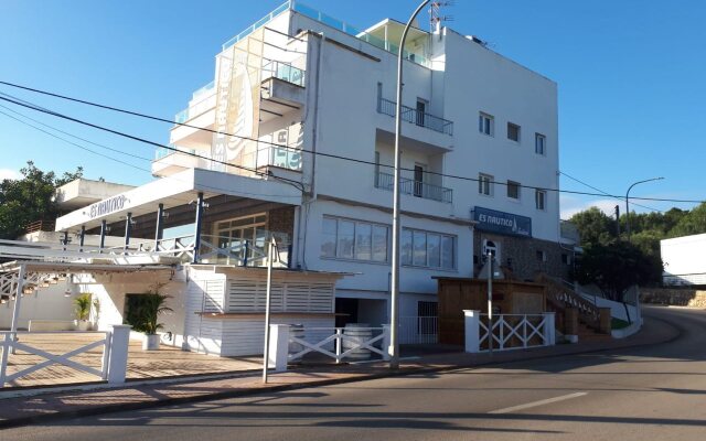 Hotel Es Nautico Suites