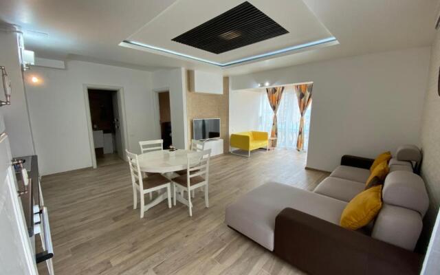 Sunny Deluxe Apartment Cosmopolis