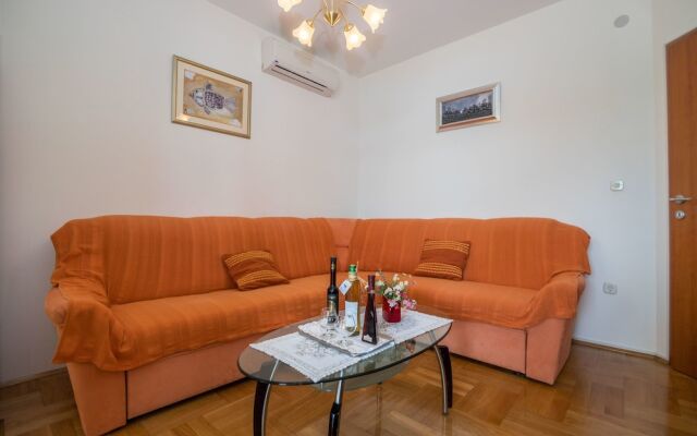 Apartment Mera