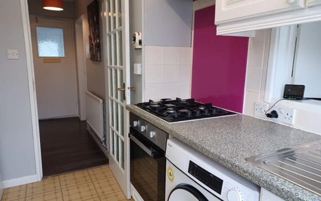 Poynters House - Huku Kwetu Luton