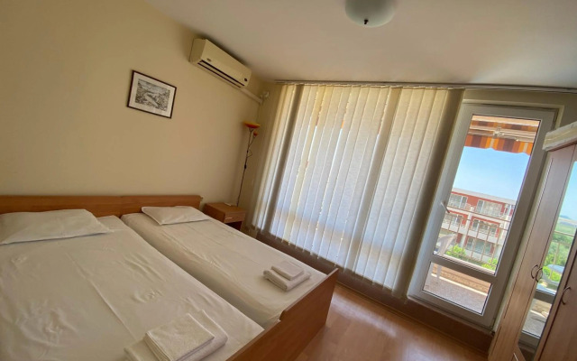 Nessebar Fort Club Apartment 226