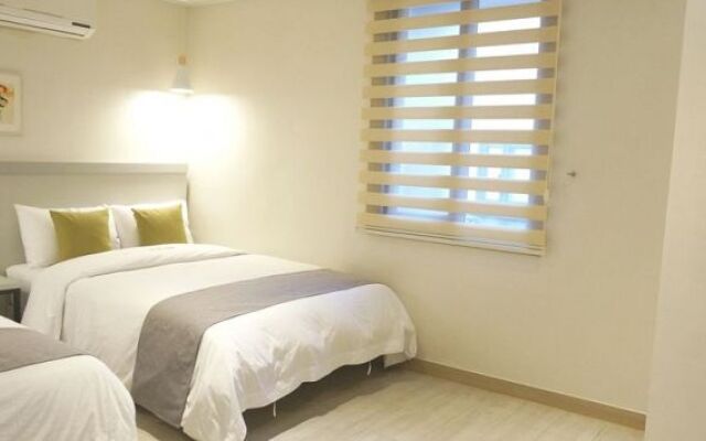 First Stay Hotel Eagle Owl