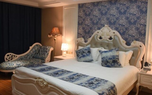 Qionghai Xiangshang Aihua Hotel