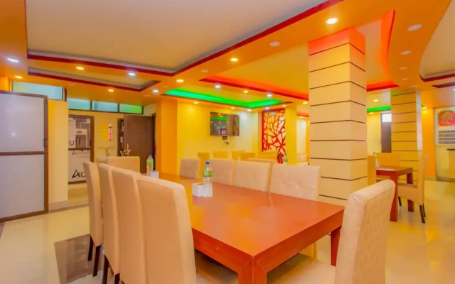 Oyo 589 Hotel Trimurti