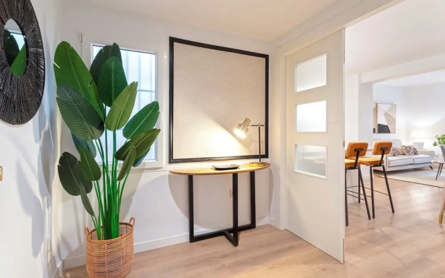 Exclusive apt 3rooms in Granda. Martinez Campos II