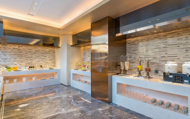 Lavande Hotel (Beijing Nanyuan Heyi Subway Station)