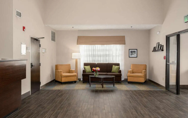 SureStay by Best Western Summerville Flowertown