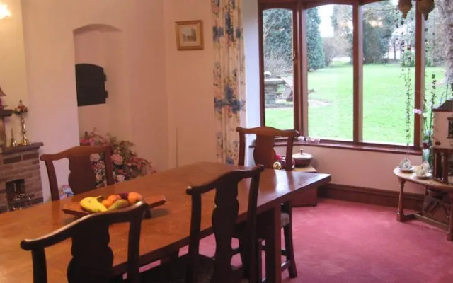 Woodshoot B&B