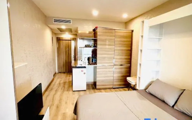 Modern Cozy Studio
