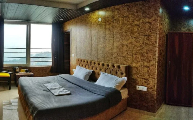 Mountain Retreat by 360 Degree