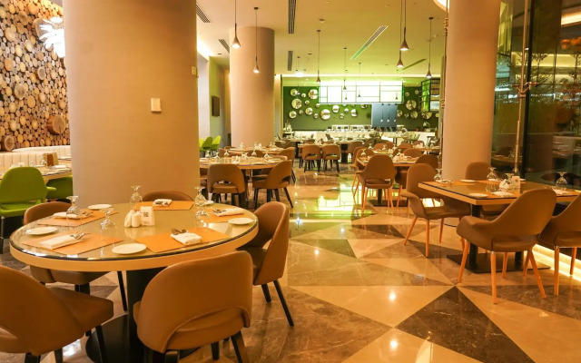 Al Khoory Sky Garden Hotel
