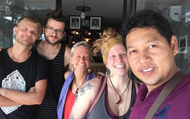 You In House URT Surathani Airport