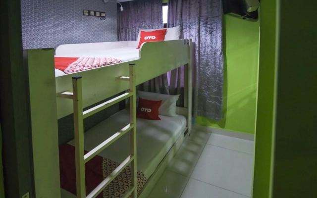 Max Star Hotel - Backpackers