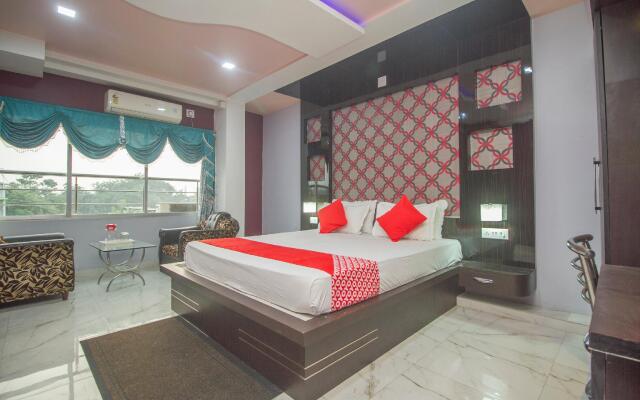 OYO 62896 Hotel Ridhi Sidhi