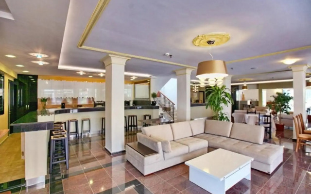 Theofilos Classic Hotel
