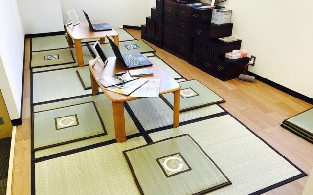 81's Inn Fukuoka - Hostel