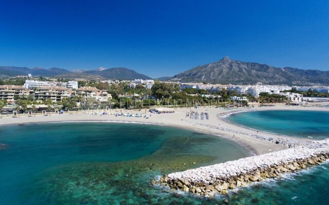 New Skandinavian penthouse-5min to beach