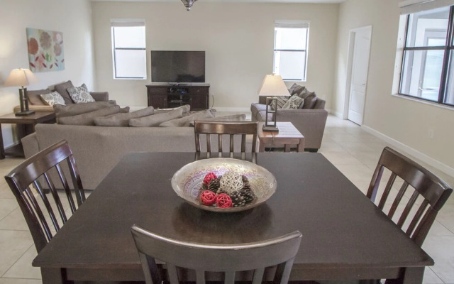 Champions Gate 9027 A