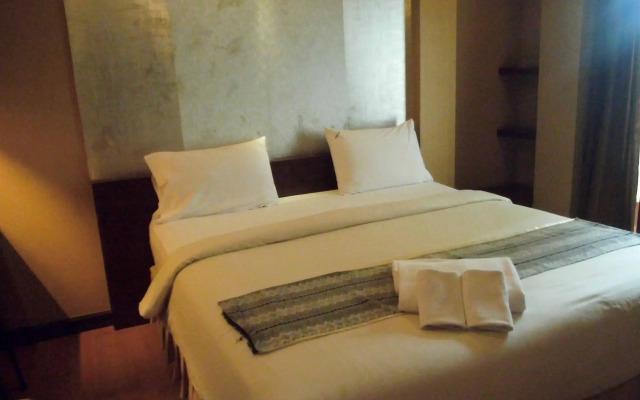 Baan Chalelarn Hotel
