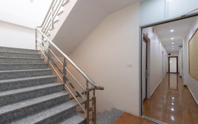 Luxury Airport Hotel & Spa