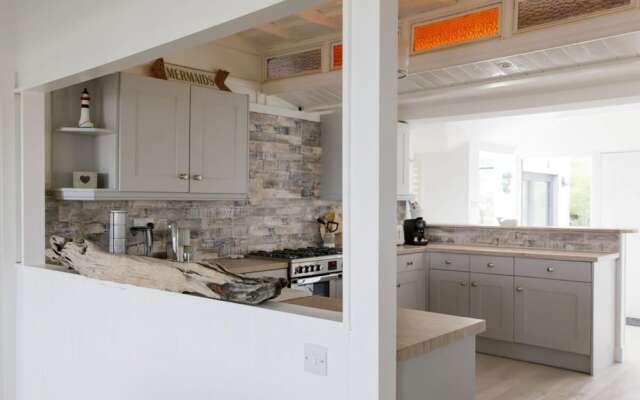 Luxury Seafront Family Home - Indoor Pool