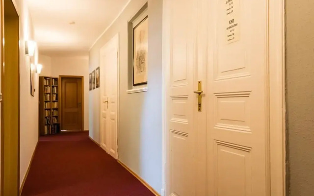 Pension an der Pillnitzer Schlossfaehre