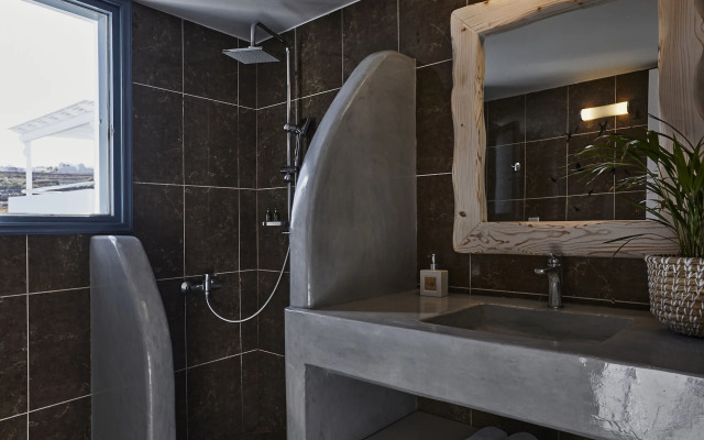 Athiri Santorini Hotel
