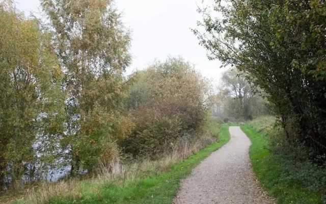 Tranquil Aylesford Retreat With 5 Bedrooms