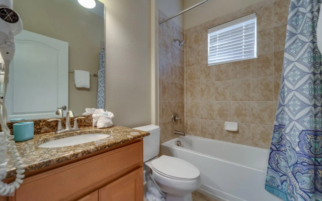 Cedrics West Haven Vacation Home