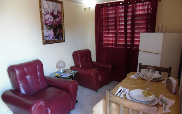 Casa La Ceiba D&L (Pinar del Rio)