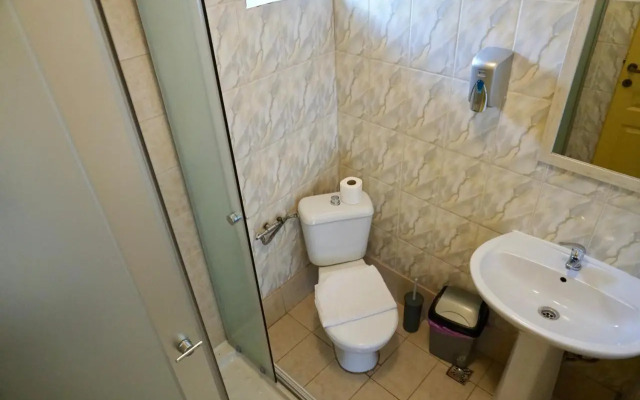 Alfredo Hostel