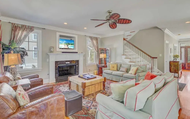 7 41st Avenue by Avantstay Private Pool, Near Beach