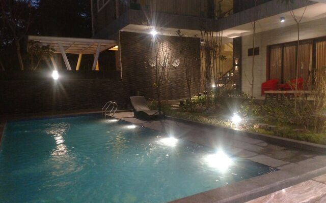 Villa Jaran Jingkrak - Hostel