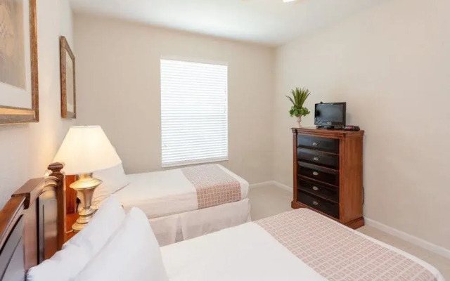 4114 Breakview Dr 307 2 Br condo by RedAwning