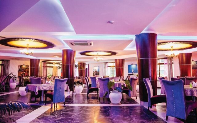 Peninsula Hotel Dar es Salaam