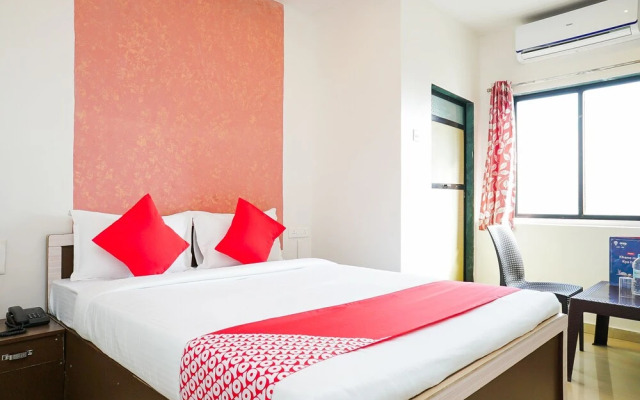 OYO 18653 Hotel Swami Samarth